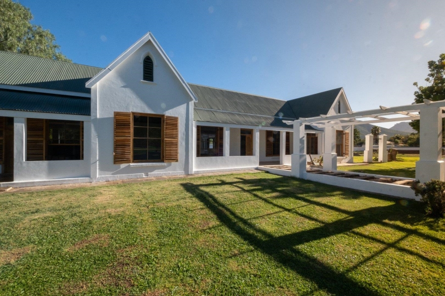 7 Bedroom Property for Sale in Adendorp Eastern Cape
